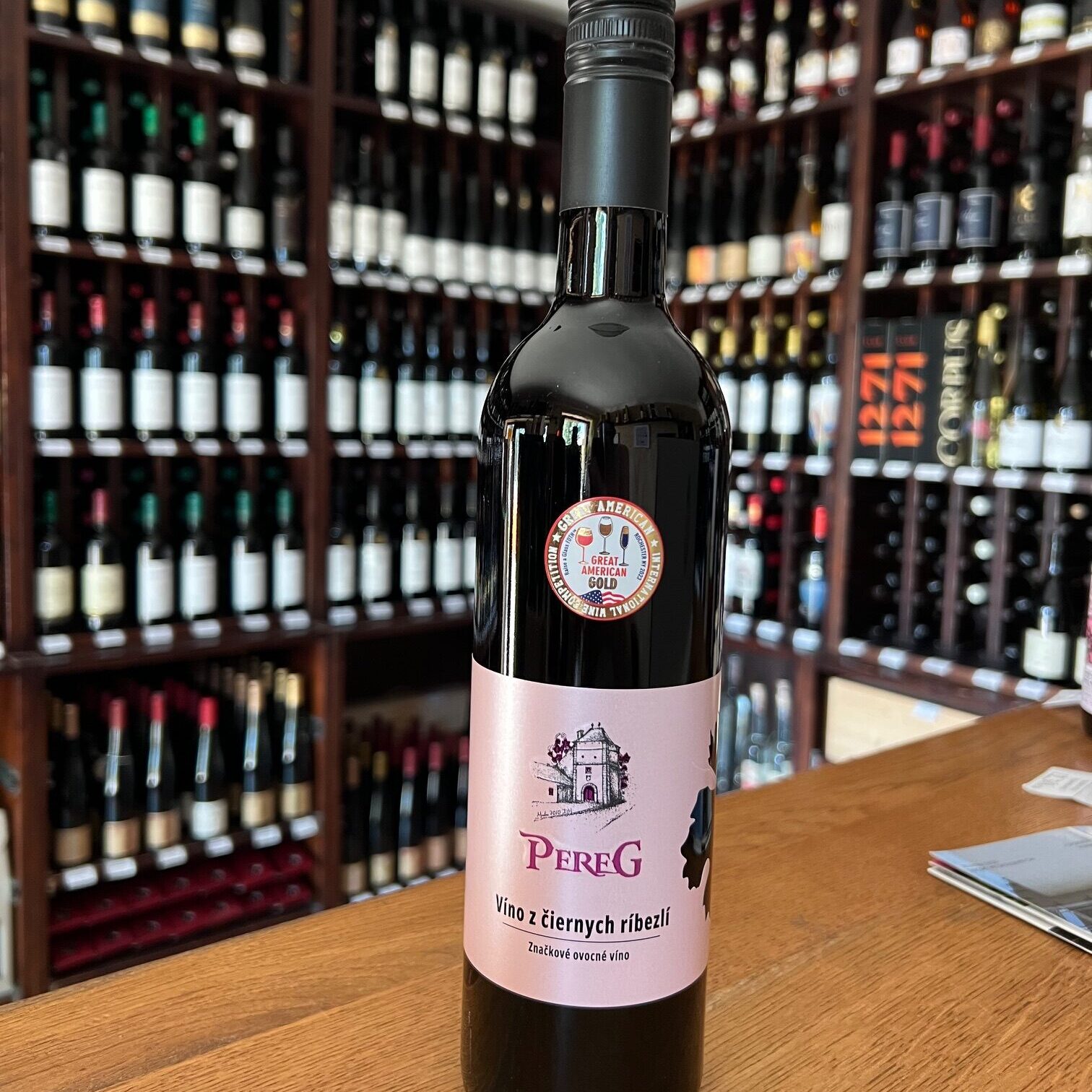 Víno z čiernych ríbezlí - Pereg